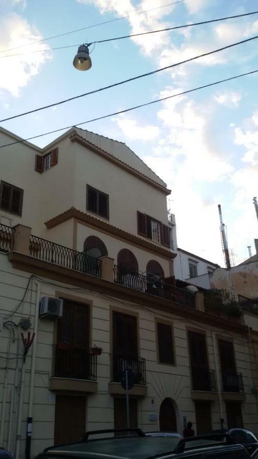 Alla Casetta Lägenhet Palermo Exteriör bild