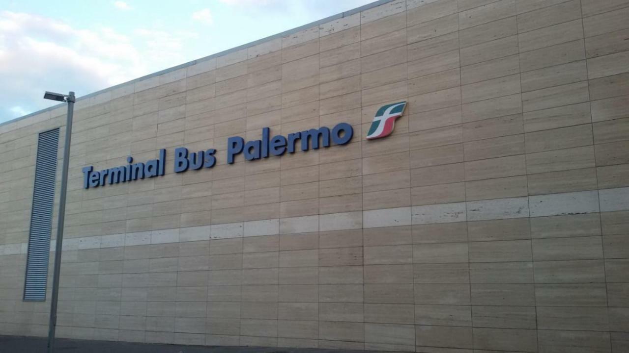 Alla Casetta Lägenhet Palermo Exteriör bild
